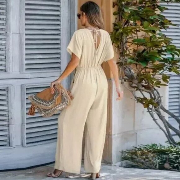 NWT Cupshe Women's Short Sleeve Jumpsuit Straight Leg Pockets Resort Small - Picture 2 of 7